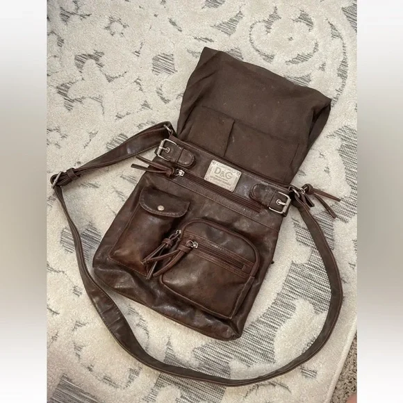【関税＆送料込み】Dolce & Gabbana Brown Leather Satchels Leather bag Dolce & Gabbana Brown in Leather - 47727545